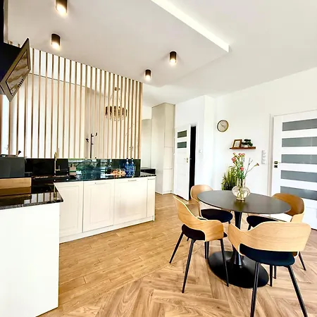 River Апартаменты *